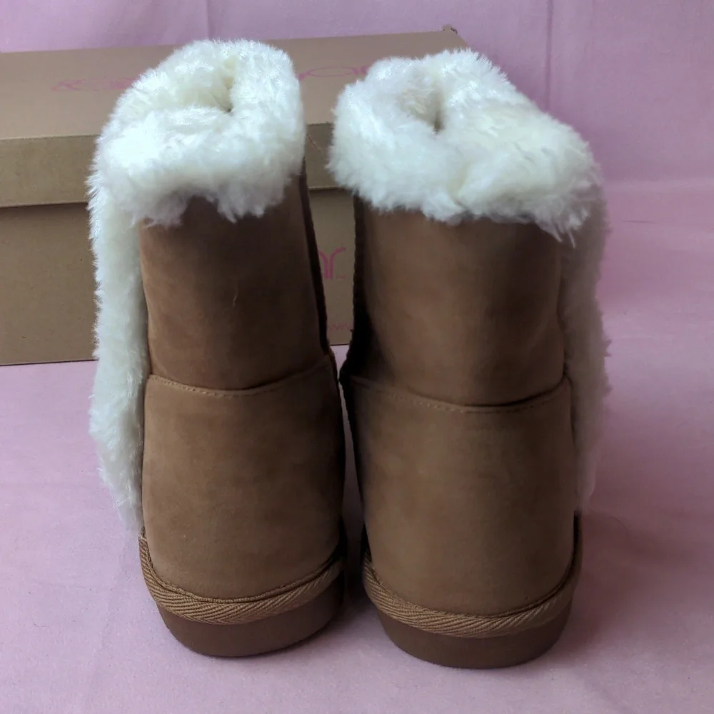 Sugar Paxley Chestnut Cozy Winter Boots size 8